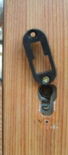 Raffica di furti in casa a Racines