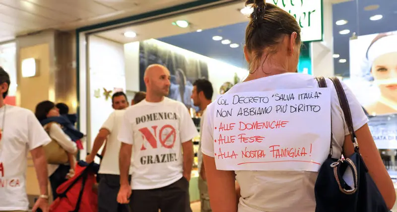 Commesse al lavoro il primo maggio a Bolzano, la protesta della Cgil in via Museo e sotto i Portici