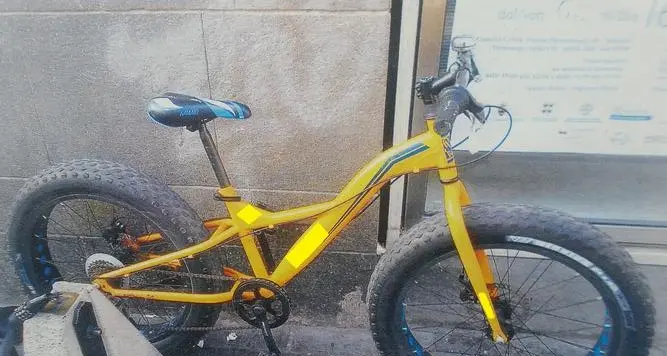 Bolzano, ruba una bici con la tranciatrice: denunciato