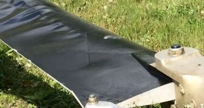Un elicottero precipita, muore il pilota