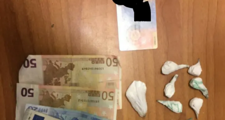 Bolzano, vendeva cocaina in piazza Erbe: fermato dalla polizia