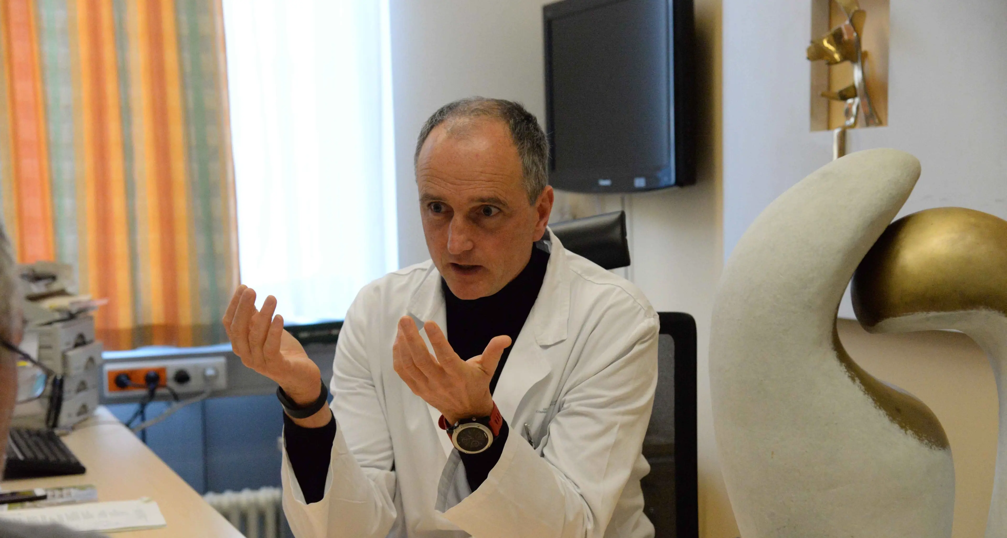 Ospedale di Merano: medicina complementare, Thuile fa retromarcia