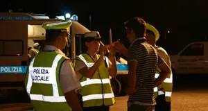 Bolzano, ubriaco e contromano dopo la cavalcata: auto sequestrata e patente ritirata