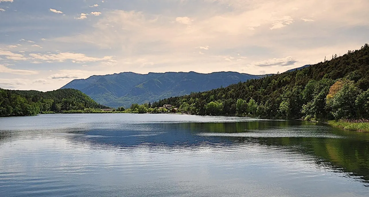 La guida 2017: 5 vele ai laghi di Monticolo e FIé