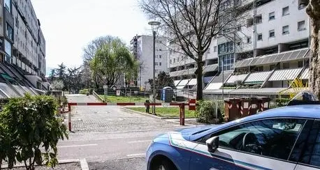 Dramma in viale Europa, muore un bambino di due anni