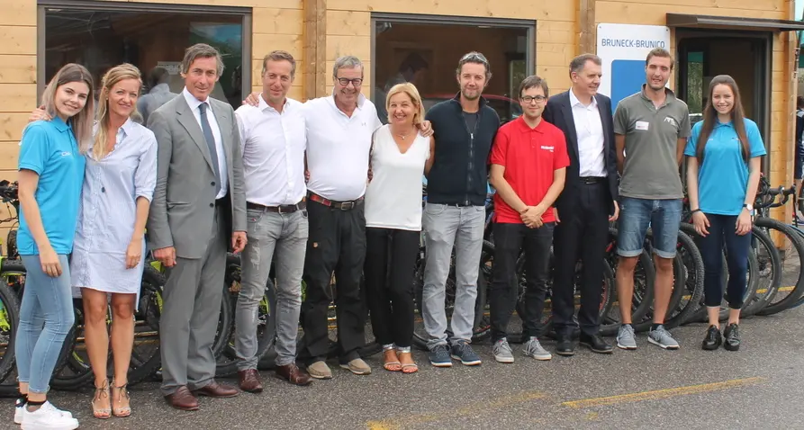 Alla stazione di Brunico debutta il noleggio bici