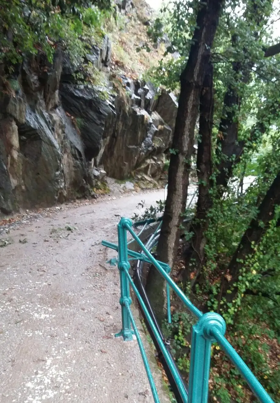Merano, un masso è caduto sulle passeggiate Tappeiner
