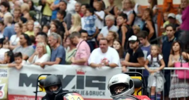 La città diventa un autodromo con in gara i go-kart