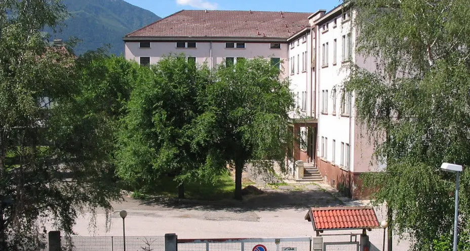 «All’ex caserma Schenoni solo alloggi per militari»