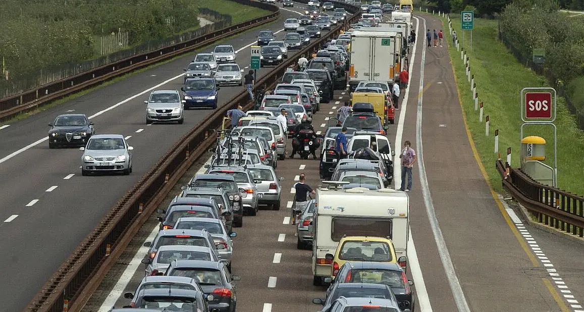 Tamponamento tra tre auto in Autobrennero, cinque feriti