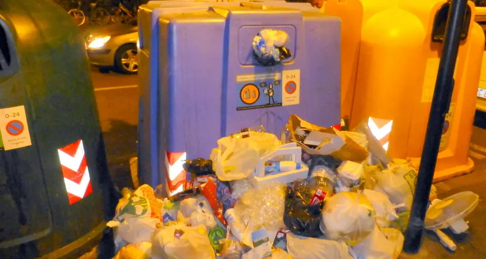 Bolzano, fototrappole contro i rifiuti selvaggi