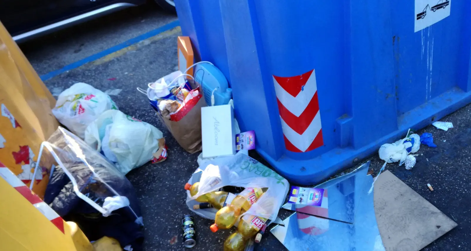 Rifiuti, in centro a Bolzano parte il porta a porta