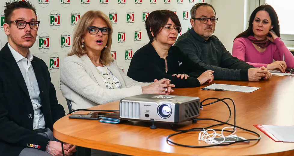 Pd, l’assemblea è un flop Le regole si votano online