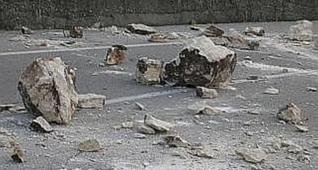 Massi sulla carreggiata, chiusa la strada tra Colfosco e Passo Gardena
