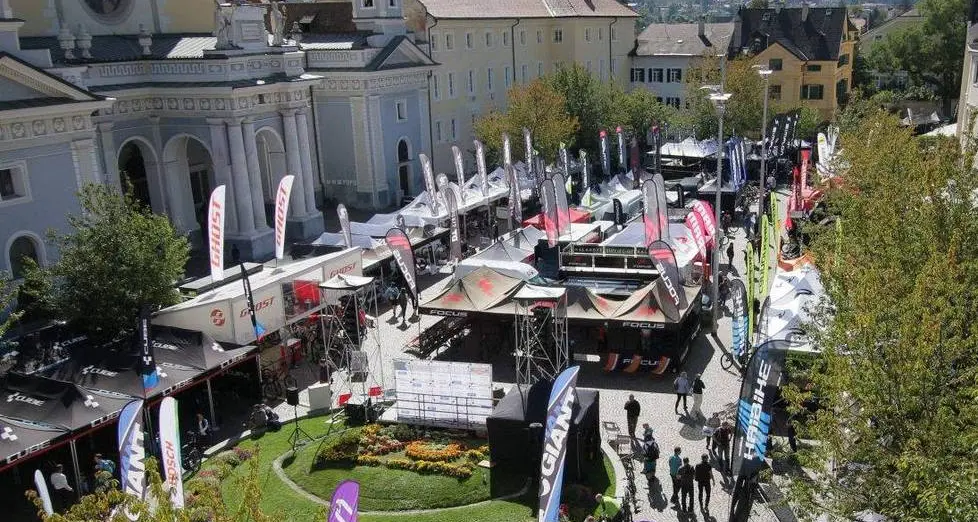 Il Testival fa centro: 15 mila visitatori e 45 stand in piazza