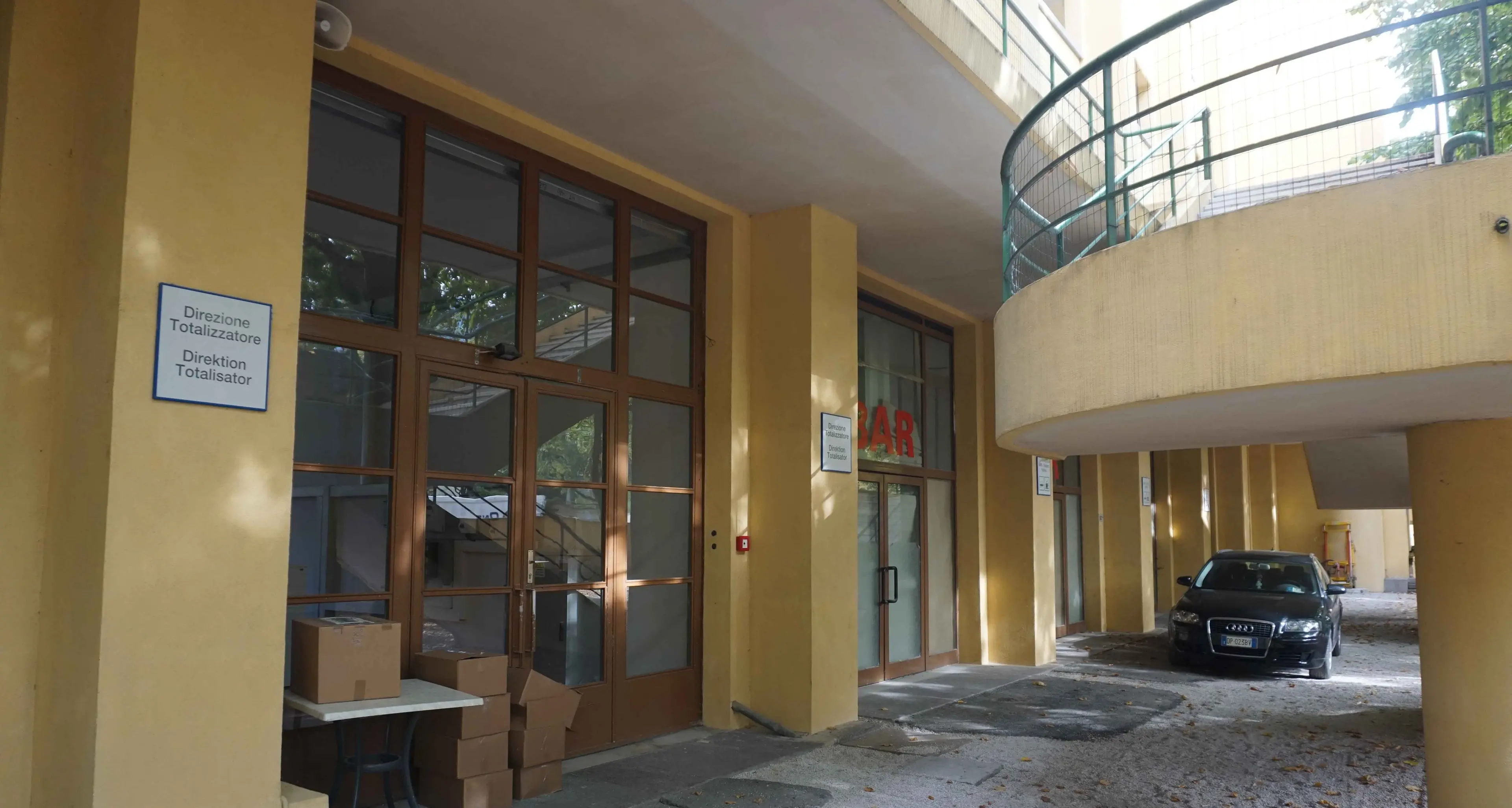 All’ippodromo adesso entrano anche le aziende