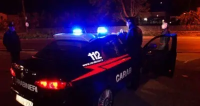 Controlli dei carabinieri a San Candido: 63 persone identificate
