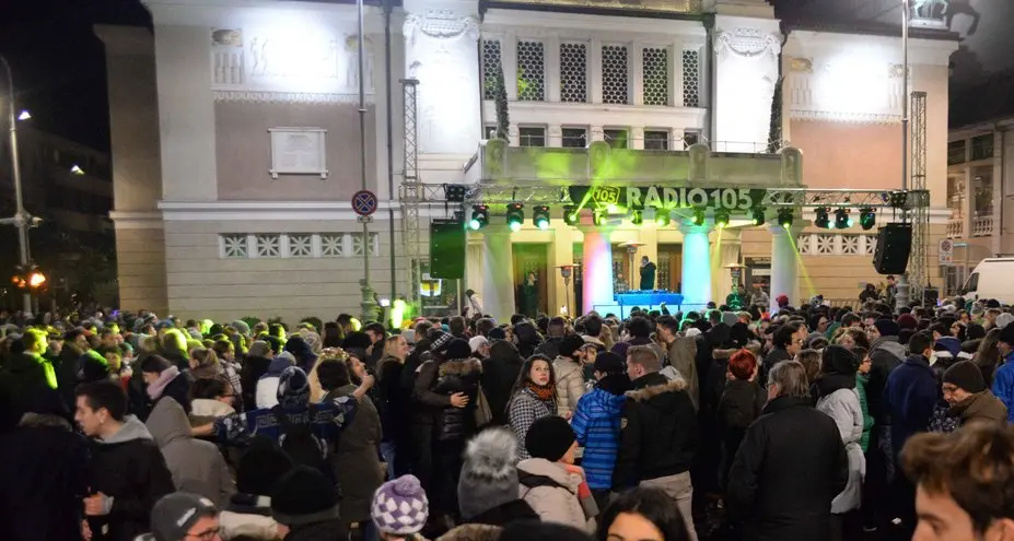 Niente festa di capodanno nella nuova piazza Teatro