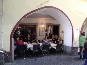 wirtshaus_voegele_bozen_1-300x225