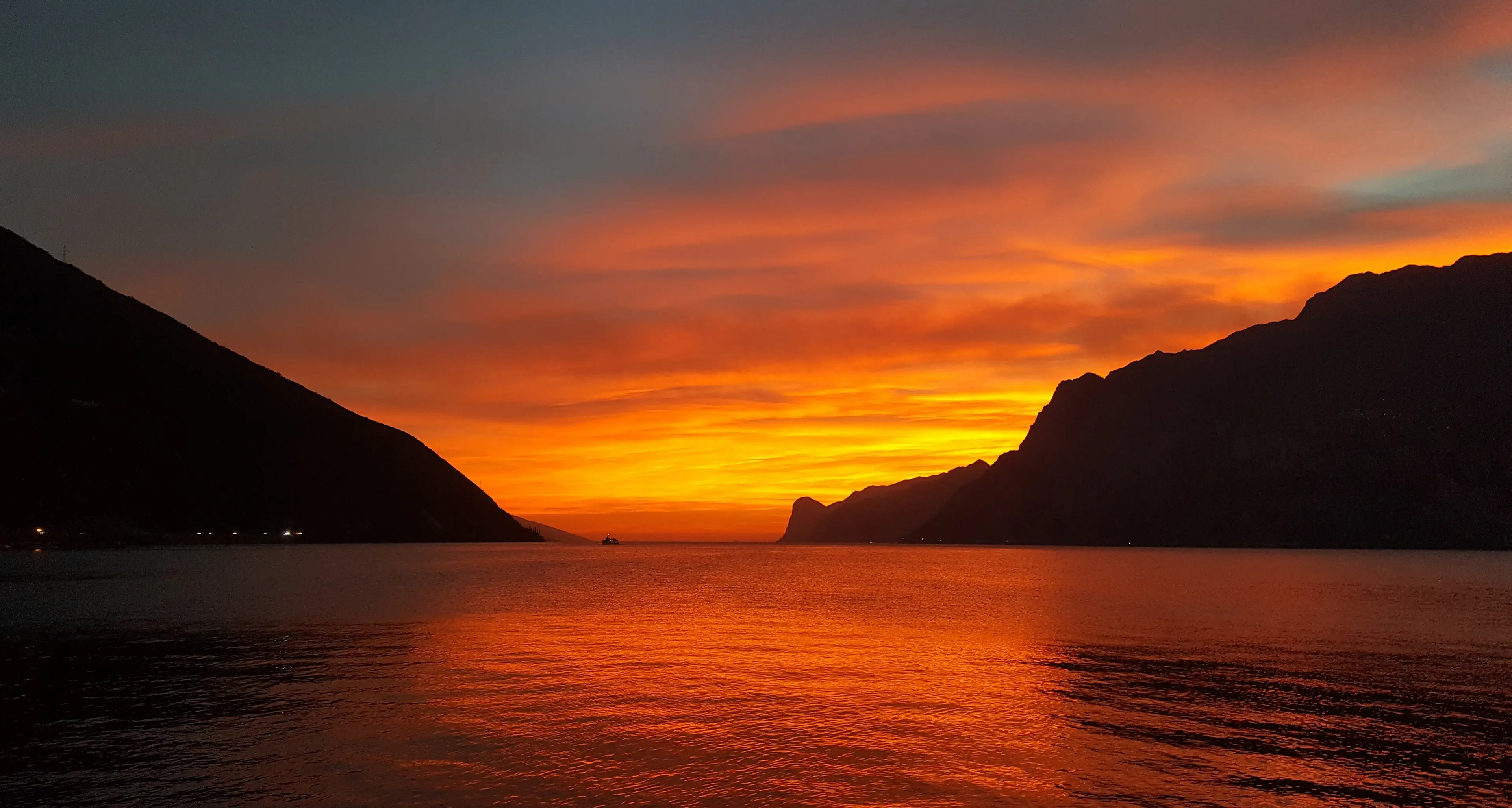 Il tramonto sul Lago di Garda