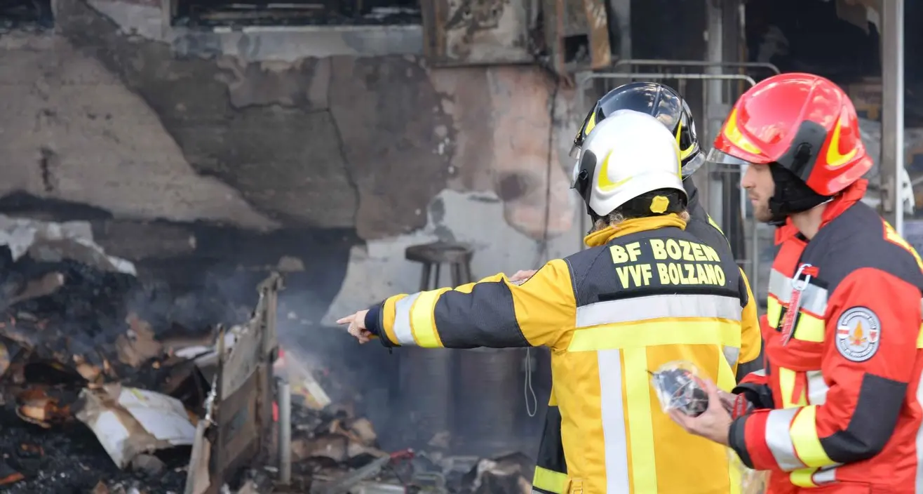 L’incendio all’Exclusiv causato da una sigaretta