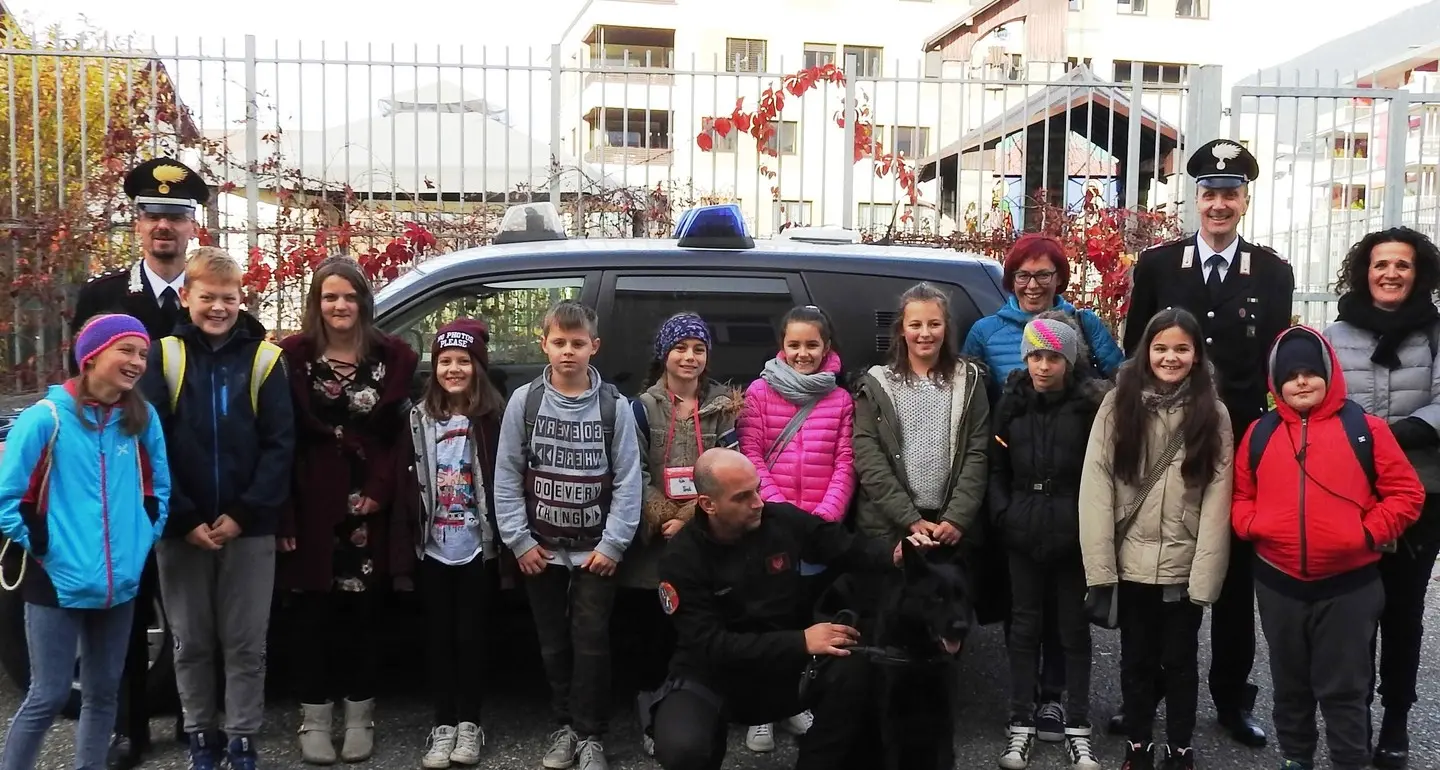 Brunico, studenti dai carabinieri