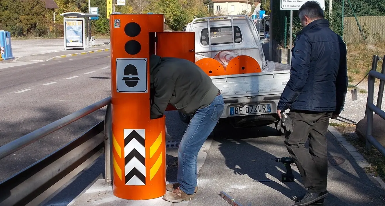 Montati sei «speed check» a Laives: a giorni le prime sanzioni