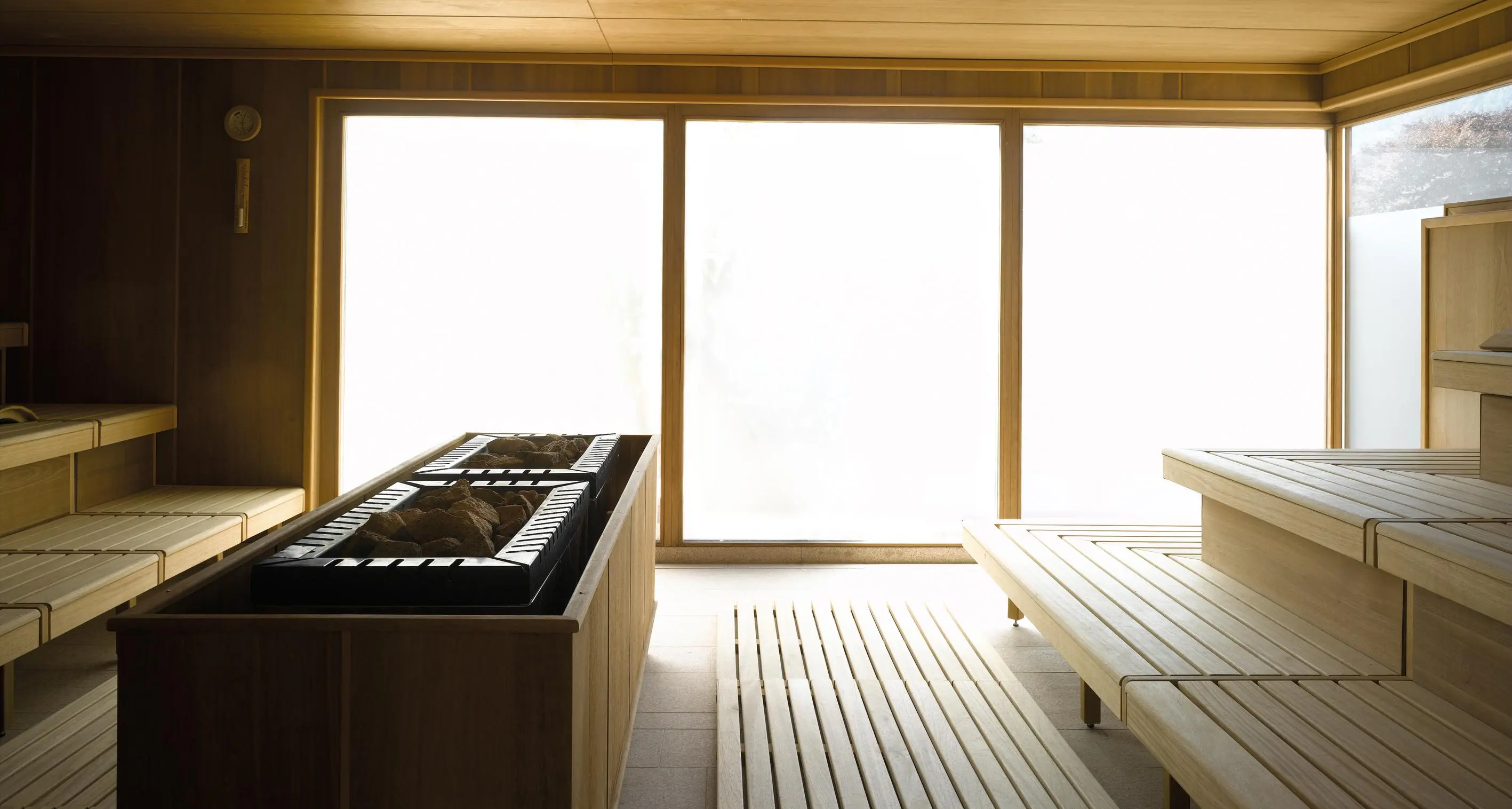 In consiglio arrivano donne e sauna