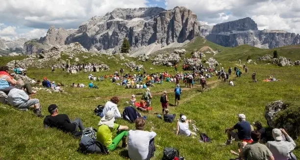 I turisti: «Sì ai passi chiusi ma su tutto il Sellaronda»