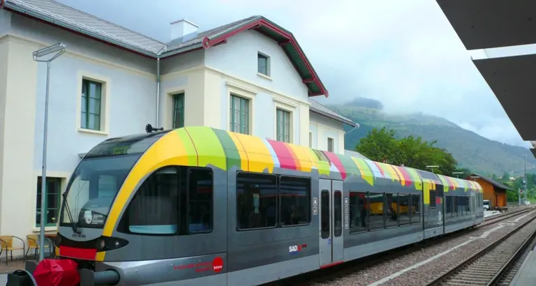 Principio di incendio sulla linea ferroviaria Merano-Malles