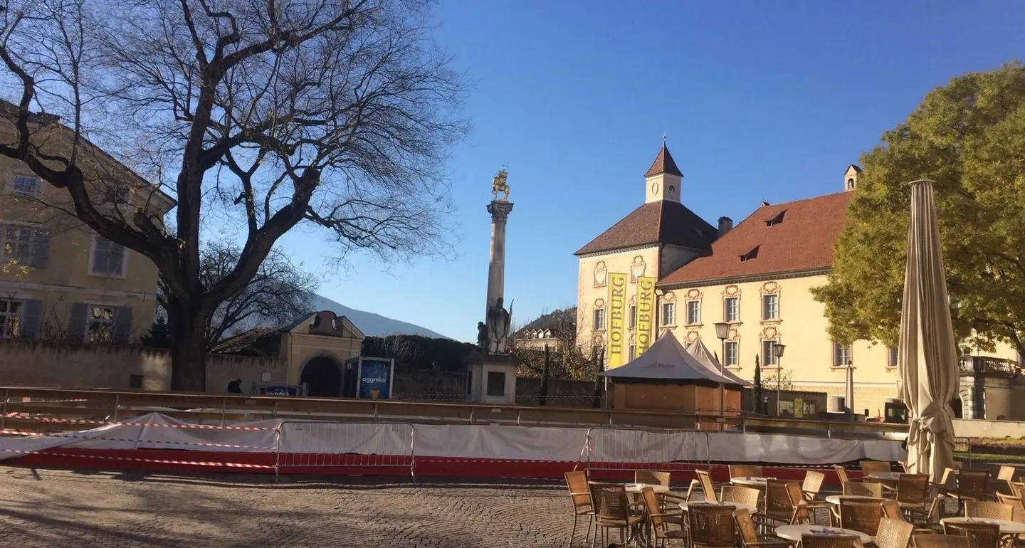 Quest’anno si pattina in piazza Vescovile