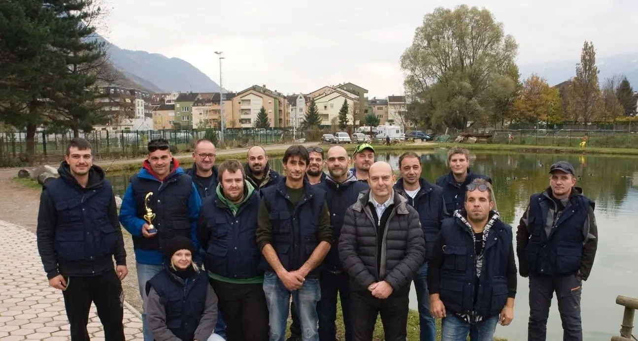 Nuova leva di lenze al laghetto di Sinigo