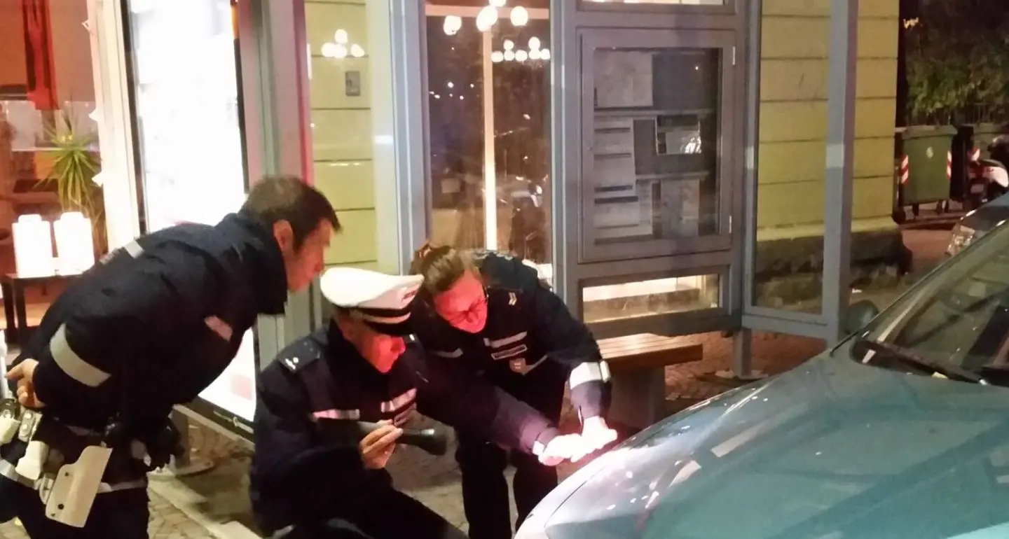 Via Stazione, due anziani feriti da un’auto