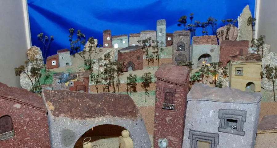 A Don Bosco corso per costruire il presepe