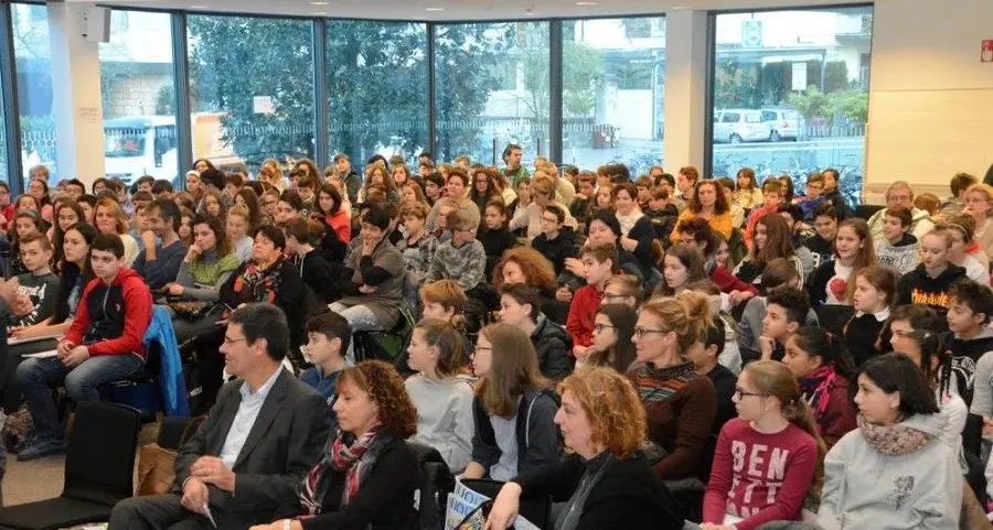 Cyberbullismo, in centinaia all’incontro per gli studenti