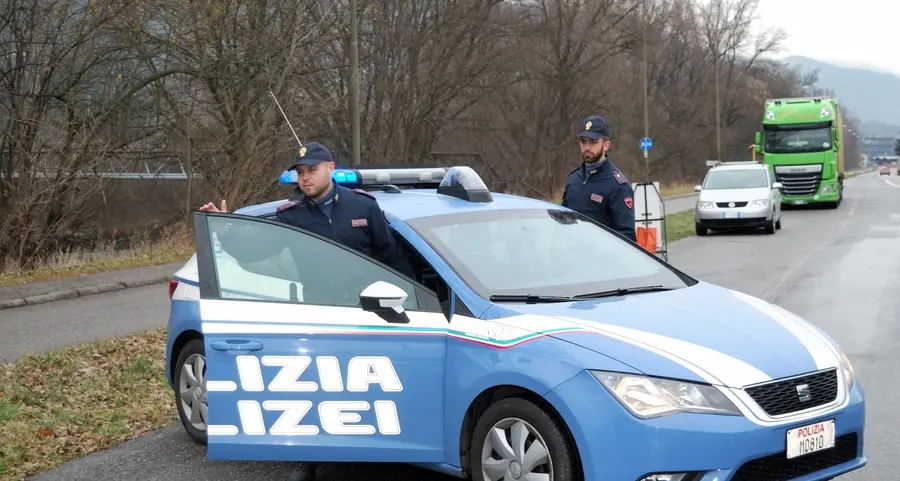 Trentenne pestato, trovata la baby-gang
