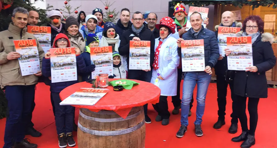 Al mercatino il calendario del 2018