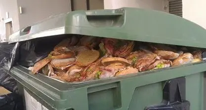 Accordo in Fiera, stop al cibo gettato via
