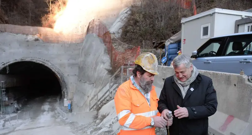 Val d’Ultimo, cade l’ultimo diaframma della galleria