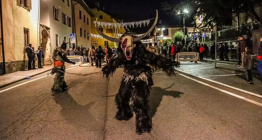 Salorno, anziana colpita a bastonate da un krampus