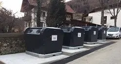 Un’isola ecologica in via Frana
