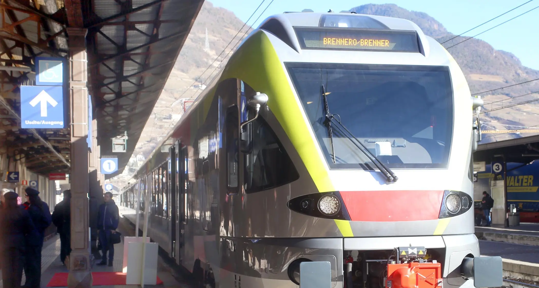 Mezzi pubblici: più controlli sui treni e sui bus
