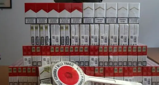 Arrestato con un chilo di hashish in casa