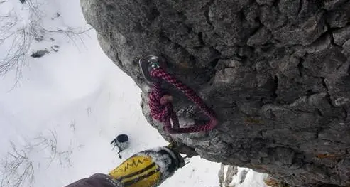 Precipitano dalla parete ghiacciata: gravi due altoatesini