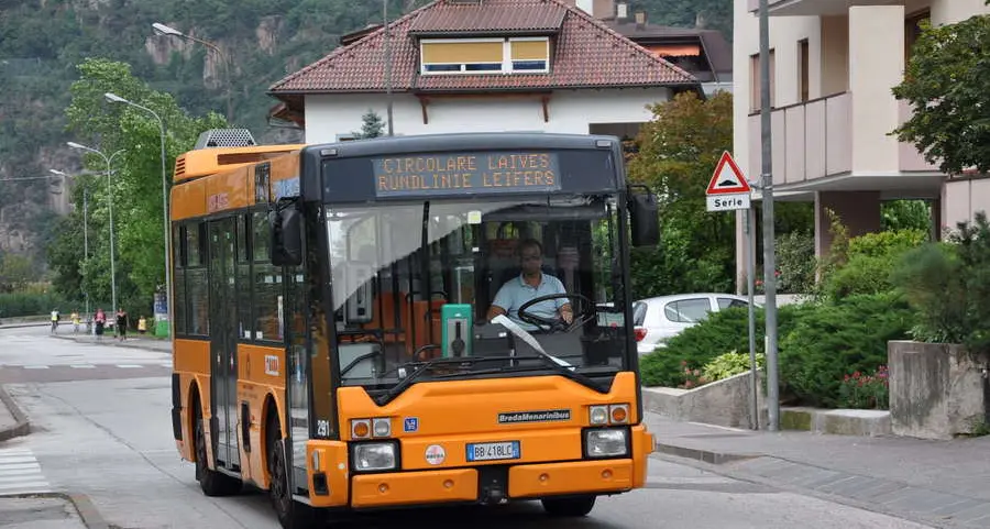 Bus Sasa in ritardo: proteste