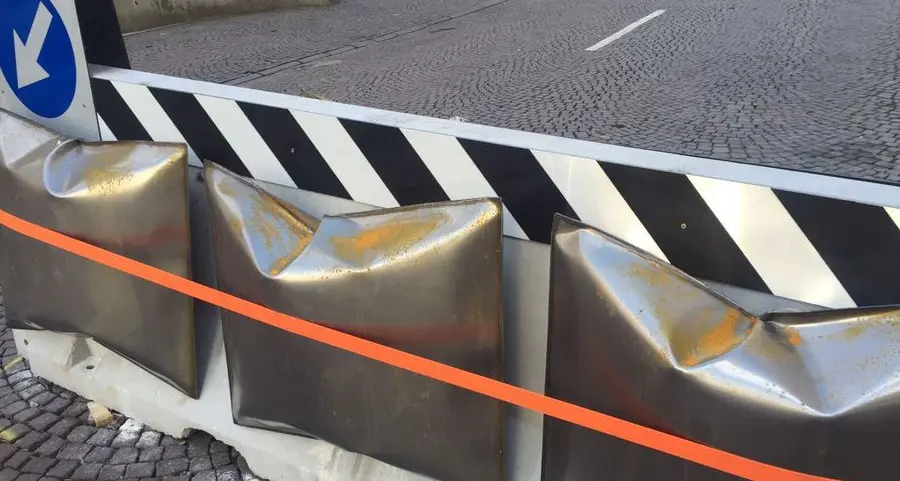 New jersey d’artista in via Laurino spunta la ruggine