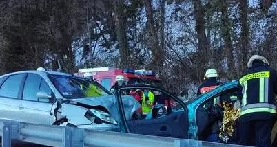 Frontale a Pochi, un ferito grave
