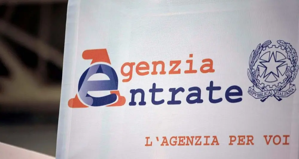 Agenzia delle Entrate, per le feste cartelle \"congelate\"