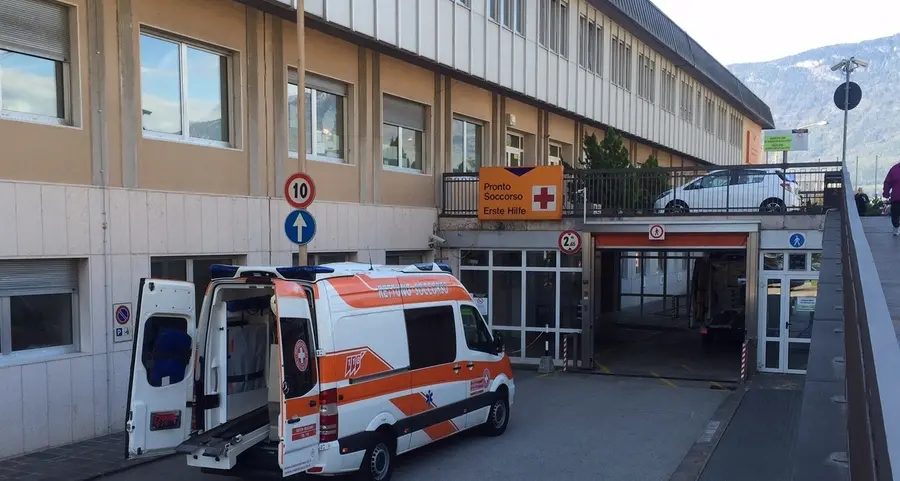 A 89 anni lasciata in attesa per 12 ore