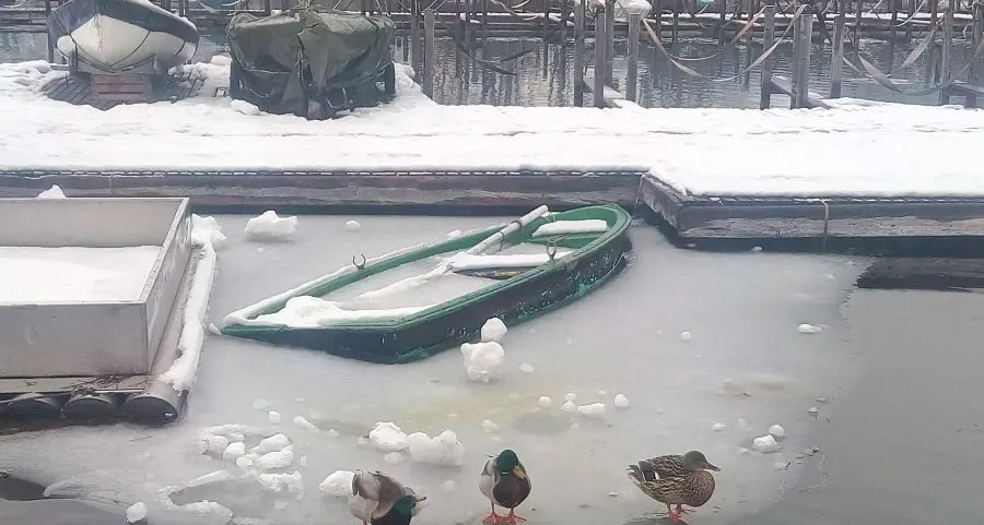 Il lago di Caldaro d'inverno